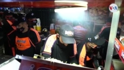 Comida callejera vuelve a irrumpir en las noches de Caracas