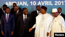 Gumii hooggantoota Gamtaa Afrikaa