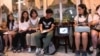 香港導賞團詩聚 多元活動紀念六四29周年