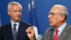 El ministro de Finanzas francés, Bruno Le Maire, izquierda, en conferencia de prensa conjunta con el secretario general de la Organización para la Cooperación y el Desarrollo Económicos, Ángel Gurría, en París, el jueves 29 de agosto de 2019.