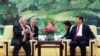 中国领导人习近平和美国国务卿蒂勒森在北京人民大会堂会晤（2017年9月30日）。