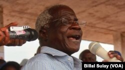 Afonso Dhlakama em campanha em Sofala. Outubro 2014
