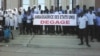 Une manifestation de la coalition "Touche pas à mes acquis" à N'Djamena, le 26 novembre 2017. (VOA/André Kodmadjingar)