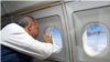 Erdogan waving to F-16