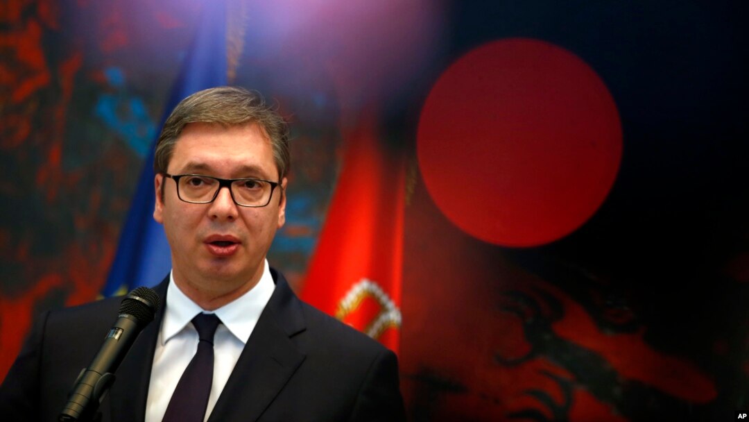 Predsednik Srbije posle sastanka sa kineskim i istočnoevropskim liderima na samitu u Beogradu, u oktobru 2018. (Foto: AP/Darko Vojinović)