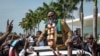 Tundu Lissu arrive à Dar es Salaam, en Tanzanie, le 27 juillet 2020.
