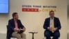 英国人权领袖罗杰斯在华盛顿非政府组织“公民力量”总部探讨香港自由的消蚀和威权主义的崛起（美国之音 萧雨拍摄） 