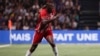 Usain Bolt lors d'un match amical à Nanterre, près de Paris, le 12 juin 2018.