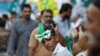 پاکستان کی حکومت نے رواں ماہ کرونا وائرس کی وجہ سے لگائی جانے والی پابندیاں ختم کر دی تھیں۔ 