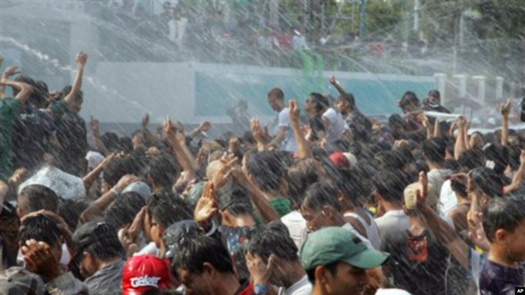 ၂၀၁၃ ခုနှစ် ရန်ကုန်မြို့ရဲ့ မြန်မာအတာသင်္ကြန်ရိုးရာပွဲတော်