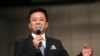中国电视节目主持人朱军2014年11月15日在中国陕西省西安主持音乐会。