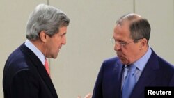 El secretario de Estado, John Kerry y el cancillero ruso, Sergei Lavrov, en una foto de su último encuentro en abril.