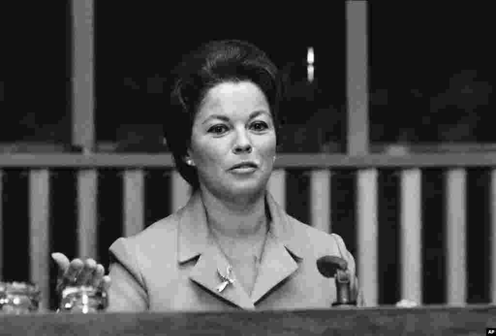秀兰&middot;邓波儿1969年作为一名美国代表参加联合国大会