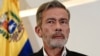 El delegado de la oposición venezolana Gerardo Blyde hace una pausa durante una conferencia de prensa en la Ciudad de México, el 27 de septiembre de 2021.