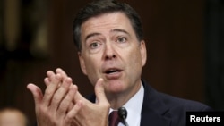 El director del FBI resalta los métodos de reclutamiento de ISIS comparados con los de al-Qaeda.
