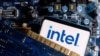 英特爾(Intel)競爭對手台積電(TSMC)和博通(Broadcom)都在各自考慮可能的交易。