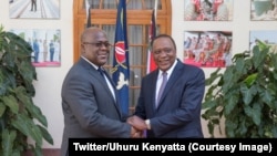 Rais wa DRC Felix Tshisekedi (kushoto) akiwa na mjumbe wa amani kwa ajili ya DRC Uhuru Kenyatta